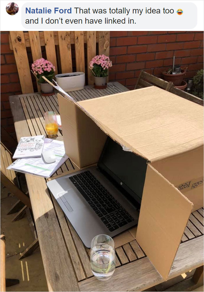 Man Comes Up With A Cheap Idea To Protect Laptops From The Sun And It Actually Works Man Comes Up With A Cheap Idea To Protect Laptops From The Sun And It Actually Works