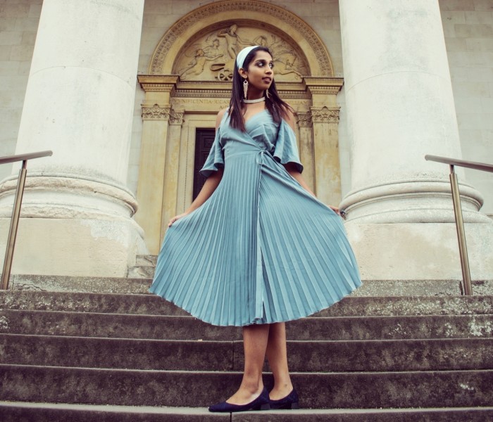 I Captured Modern-Day Disney Princesses And Their Fairytale Life In Cambridge