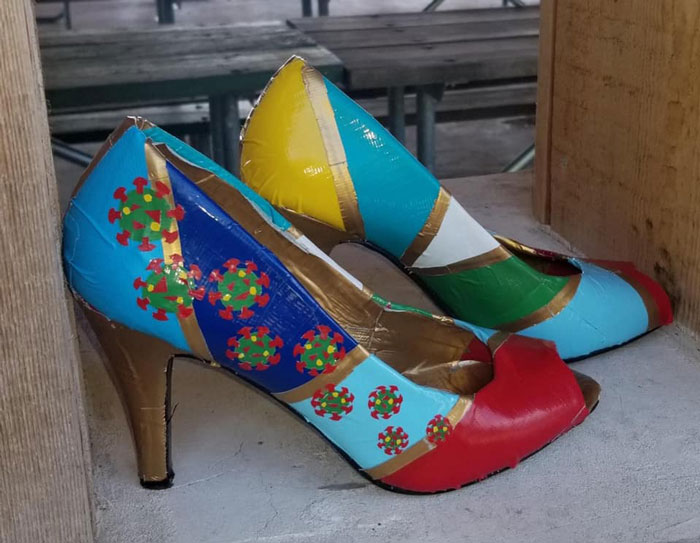 Teen Spent 400 Hours Making A COVID-Themed Prom Dress Using 750 Meters Of Colored Duct Tape For A Duck Brand Scholarship Contest Teen Spent 400 Hours Making A COVID-Themed Prom Dress Using 750 Meters Of Colored Duct Tape For A Duck Brand Scholarship Contest