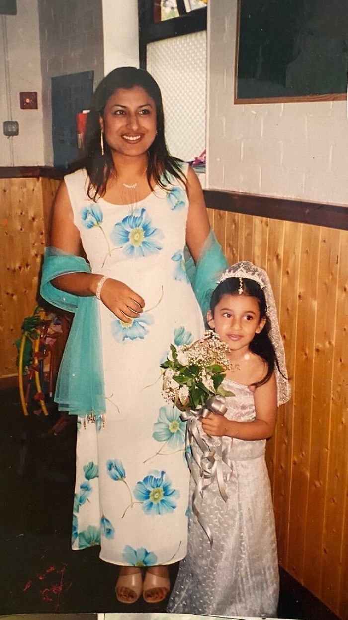 Guy Jokes That He Hasn’t Seen His ‘Wife’ Since They Got 'Married' In Preschool, Reunites After 16 Years On Twitter Guy Jokes That He Hasn’t Seen His ‘Wife’ Since They Got 'Married' In Preschool, Reunites After 16 Years On Twitter