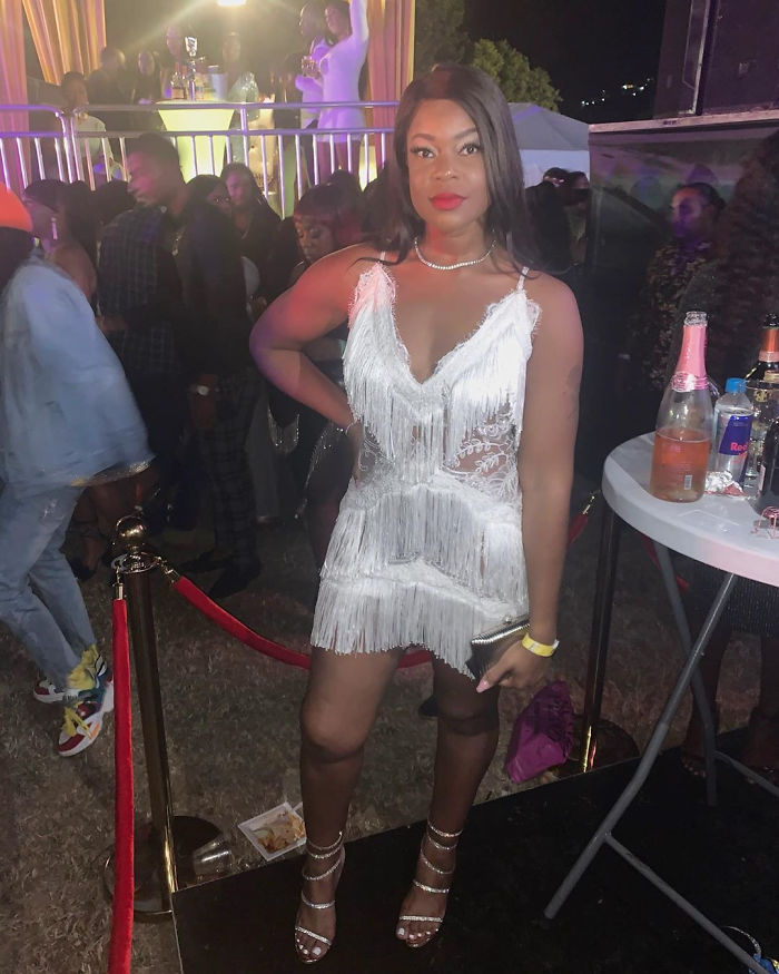 After A Cop Pushed A Kneeling Woman, Black Female Police Officer Stands Up For Her After A Cop Pushed A Kneeling Woman, Black Female Police Officer Stands Up For Her