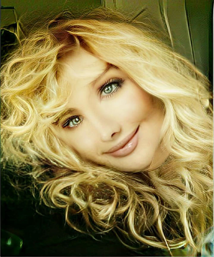 Person Tests What Happens When You Try A Gender Swap Filter Back And Forth 39 Times On Your Own Face Person Tests What Happens When You Try A Gender Swap Filter Back And Forth 39 Times On Your Own Face