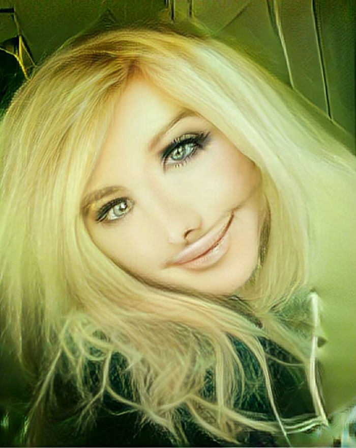 Person Tests What Happens When You Try A Gender Swap Filter Back And Forth 39 Times On Your Own Face