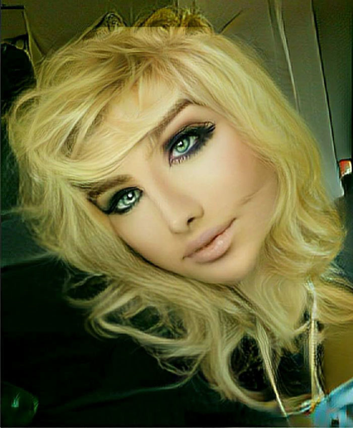 Person Tests What Happens When You Try A Gender Swap Filter Back And Forth 39 Times On Your Own Face