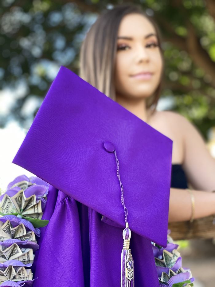 I Donated My Photography Services To Seniors And Their Families In Need Of Graduation Photos (Free Of Charge Of Course)