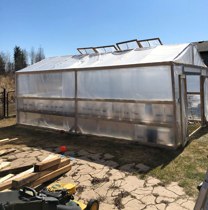 Canadian Guy Is Growing Superhot Peppers Using Radio Controlled Equipment And The Whole Process Is A Rare Sight