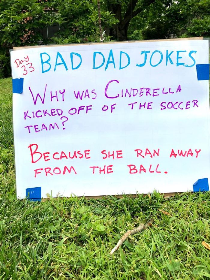 Man-Posts-Toms-Bad-Dad-Jokes-On-His-Lawn