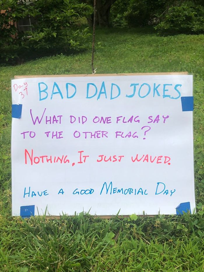 Man-Posts-Toms-Bad-Dad-Jokes-On-His-Lawn
