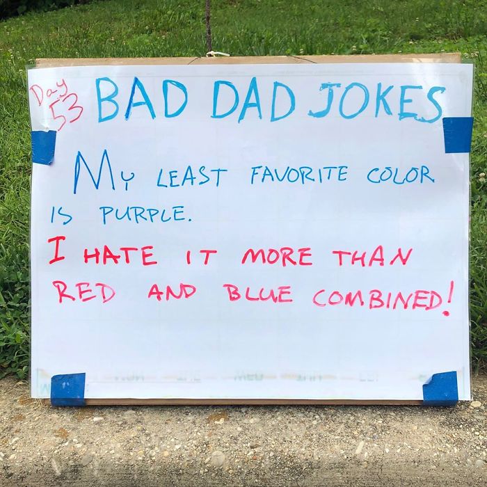 Man-Posts-Toms-Bad-Dad-Jokes-On-His-Lawn