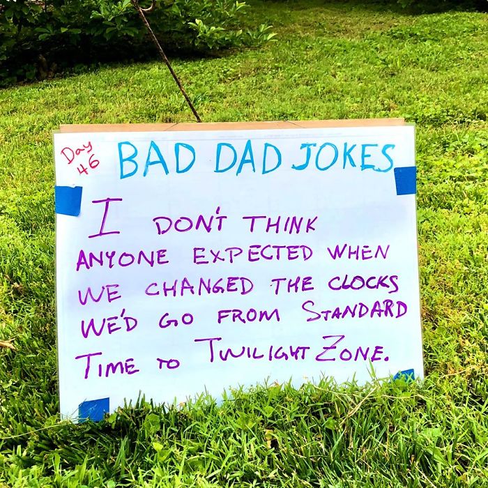 Man-Posts-Toms-Bad-Dad-Jokes-On-His-Lawn