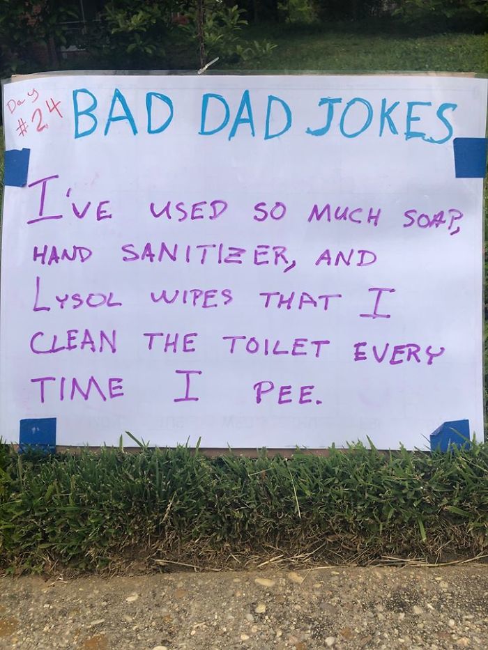 Man-Posts-Toms-Bad-Dad-Jokes-On-His-Lawn