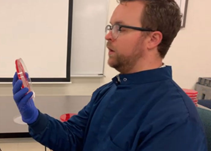 Scientist Demonstrates The Effect Of Wearing A Mask Vs. Not Wearing One Scientist Demonstrates The Effect Of Wearing A Mask Vs. Not Wearing One