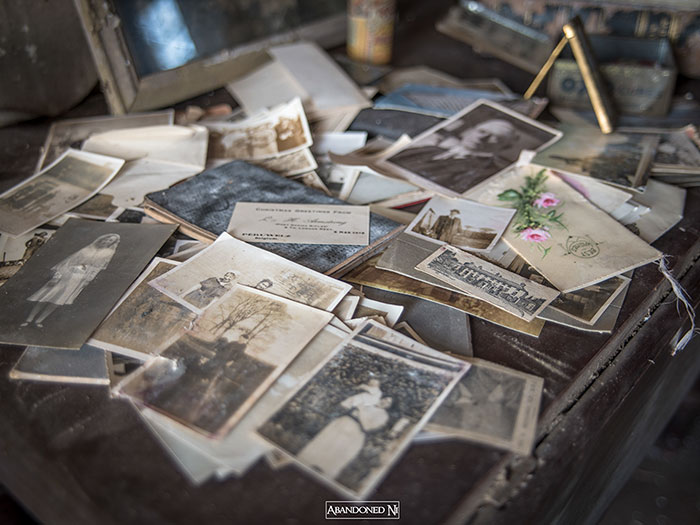 Photographer Explores A Perfectly Preserved 19th Century Cottage, That Even Has A Newspaper Reporting The Titanic Sinking