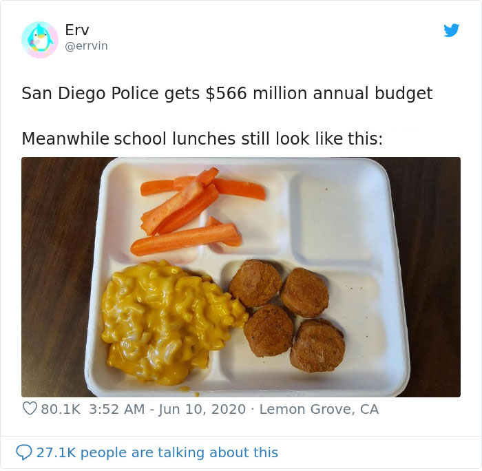 18 People Compare Some School Lunches, Show That US Education Is Underfunded While Their Police Is Overfunded 18 People Compare Some School Lunches, Show That US Education Is Underfunded While Their Police Is Overfunded