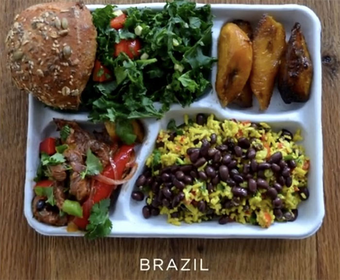 18 People Compare Some School Lunches, Show That US Education Is Underfunded While Their Police Is Overfunded 18 People Compare Some School Lunches, Show That US Education Is Underfunded While Their Police Is Overfunded