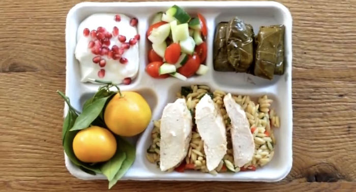 18 People Compare Some School Lunches, Show That US Education Is Underfunded While Their Police Is Overfunded 18 People Compare Some School Lunches, Show That US Education Is Underfunded While Their Police Is Overfunded