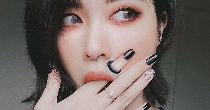 This Self-Taught Artist Can Transform Herself Into Mind-Bending Optical Illusions (25 Pics)This Self-Taught Artist Can Transform Herself Into Mind-Bending Optical Illusions (25 Pics)