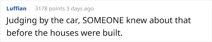 Giant Sinkhole Opens Up In South Dakota, People Go Inside It To Investigate And The Pics Go Viral