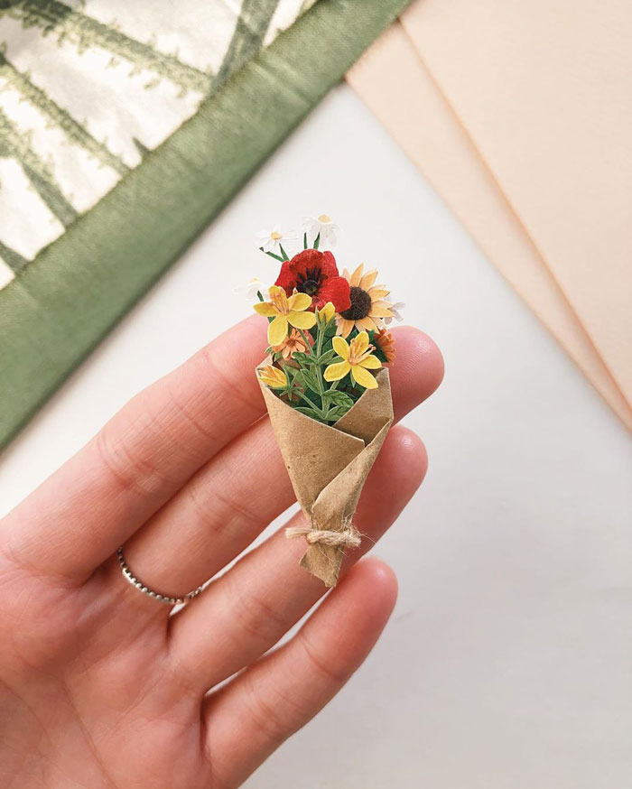 Tiny-Mini-Paper-Flower-Bouquets-Tania-Lissova