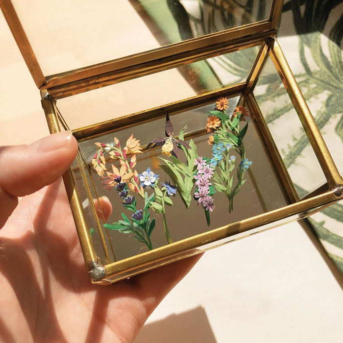 Tiny-Mini-Paper-Flower-Bouquets-Tania-Lissova