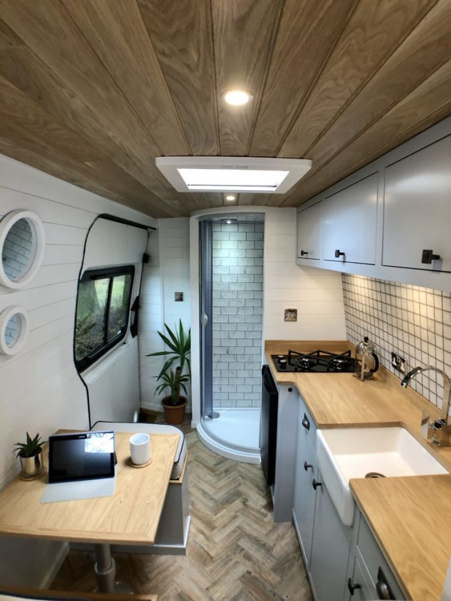 Stunning Volkswagon Crafter Van Both Inside And Out.