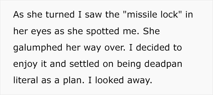Entitled "Karen" Mistakes Customer For An Employee, He Makes The Situation Hilarious For Himself Entitled "Karen" Mistakes Customer For An Employee, He Makes The Situation Hilarious For Himself