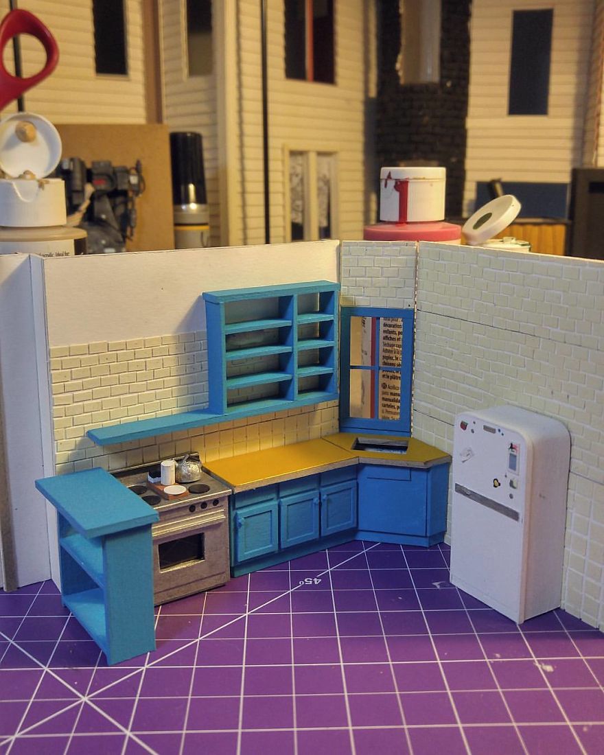 I Built A Tiny Model Of Monica’s Kitchen From “Friends” (11 Pics) I Built A Tiny Model Of Monica’s Kitchen From “Friends” (11 Pics)