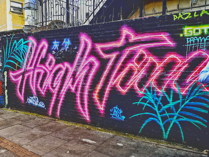 I Capture Street Art Walking Around London