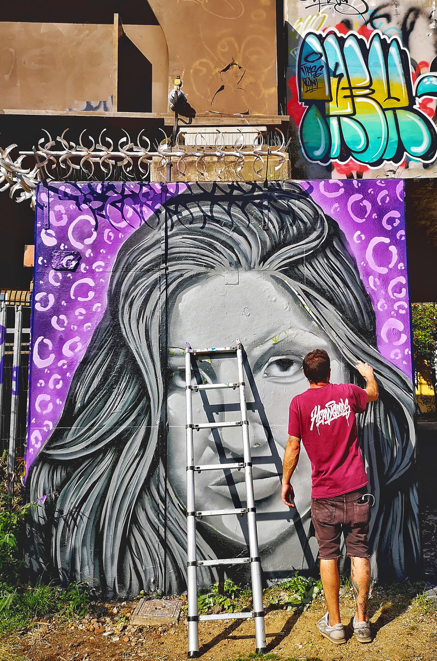 I Capture Street Art Walking Around London