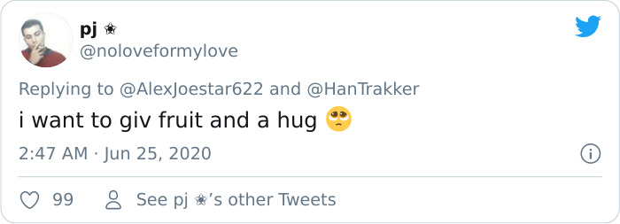 People Are Horrified Over This Enormous 'Human-Sized' Bat People Are Horrified Over This Enormous 'Human-Sized' Bat