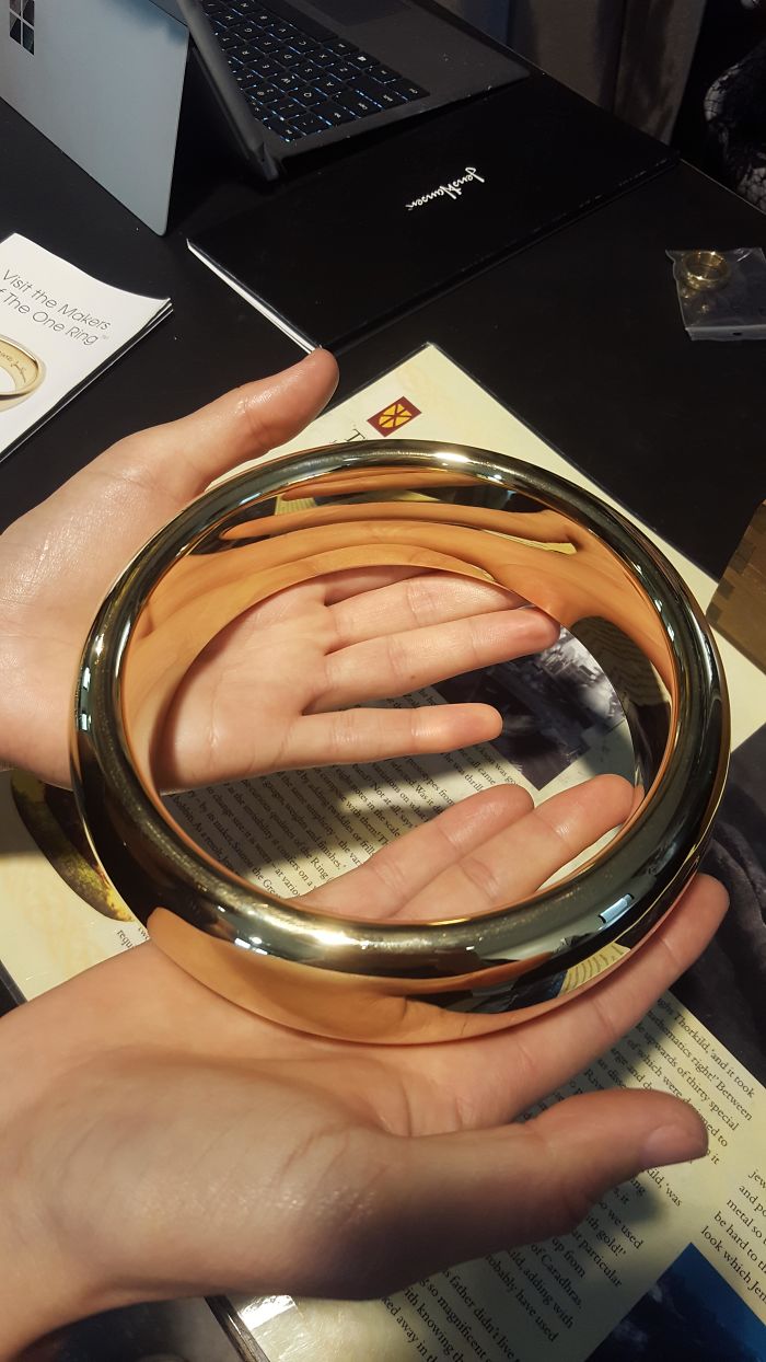 One Of The Props That Were Used For The Close-Ups In The LOTR Movies vs. Human Hands