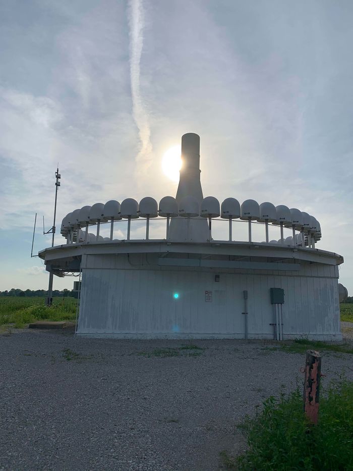 This Is In The Middle Of A Cornfield. There’s A Sign Saying To Not Stop Within 400 Feet Of It, And It Was Making A Buzzing Sound. What Is This Thing?