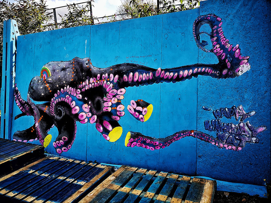 I Capture Street Art Walking Around London