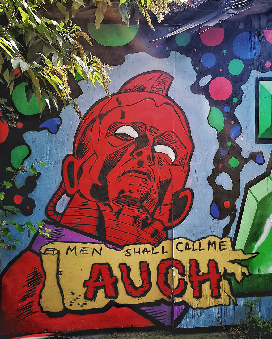 I Capture Street Art Walking Around London