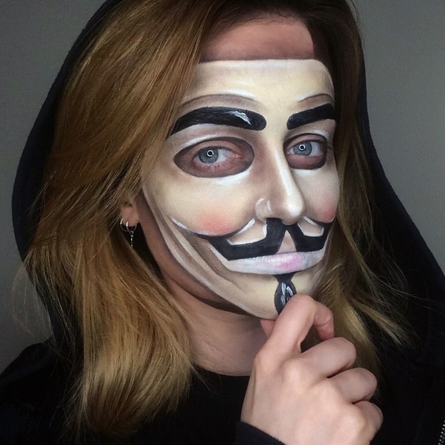 Artist Uses His Face As A Canvas To Paint Our Pop Culture