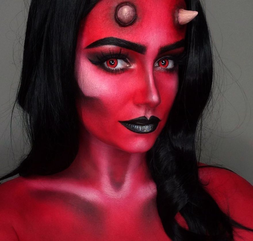 Artist Uses His Face As A Canvas To Paint Our Pop Culture