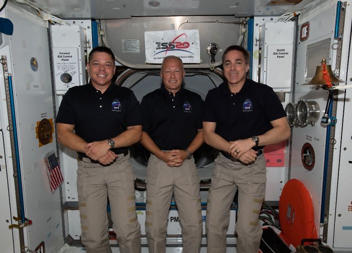 NASA Astronaut Goes Viral After Sharing Awe-Inspiring Pics Of The Boundary Between Night And Day On Earth