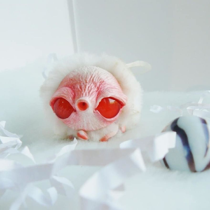 Beginner-Toymaker-Cute-Creepy-Toys-Lelea-Creatures