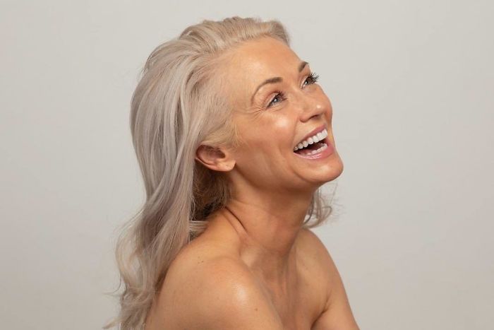 This 56-Year-Old Follows A Strict Diet, Exercises 4 Days A Week, And It Obviously Pays Off (21 Pics)