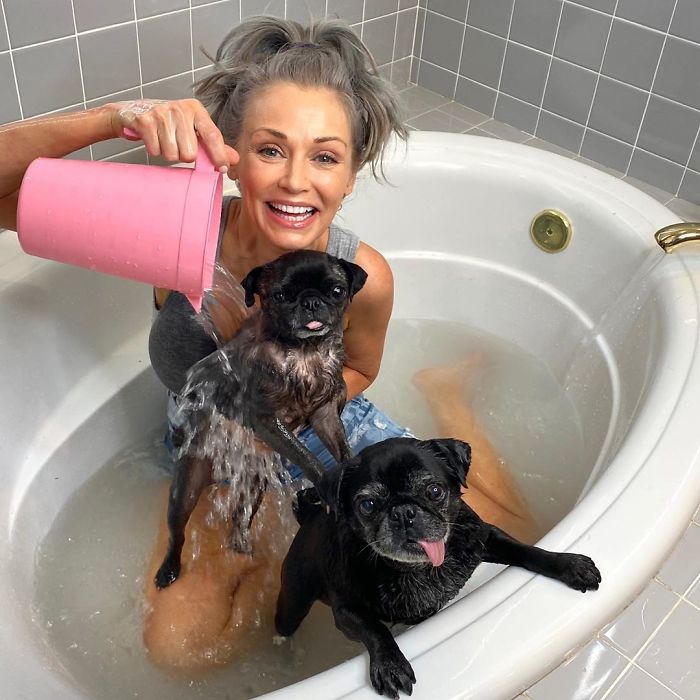 This 56-Year-Old Follows A Strict Diet, Exercises 4 Days A Week, And It Obviously Pays Off (21 Pics) This 56-Year-Old Follows A Strict Diet, Exercises 4 Days A Week, And It Obviously Pays Off (21 Pics)