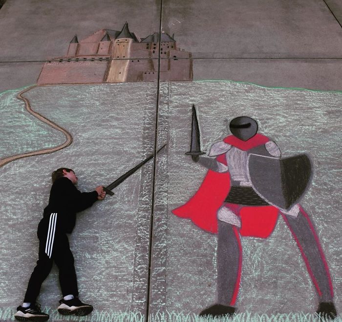 14-Year-Old-Daily-Chalk-Art-For-Her-Brother-So-He-Could-Travel