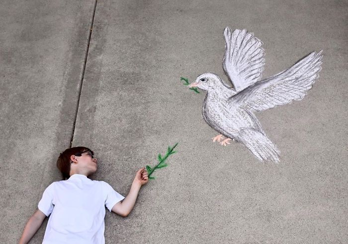14-Year-Old-Daily-Chalk-Art-For-Her-Brother-So-He-Could-Travel