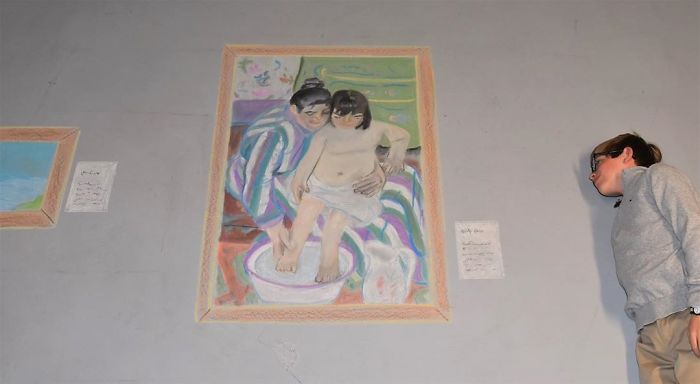 14-Year-Old-Daily-Chalk-Art-For-Her-Brother-So-He-Could-Travel