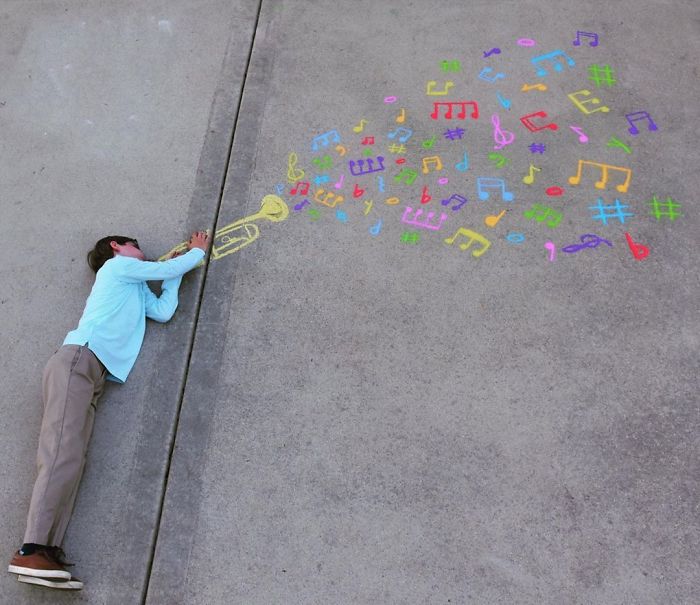 14-Year-Old-Daily-Chalk-Art-For-Her-Brother-So-He-Could-Travel