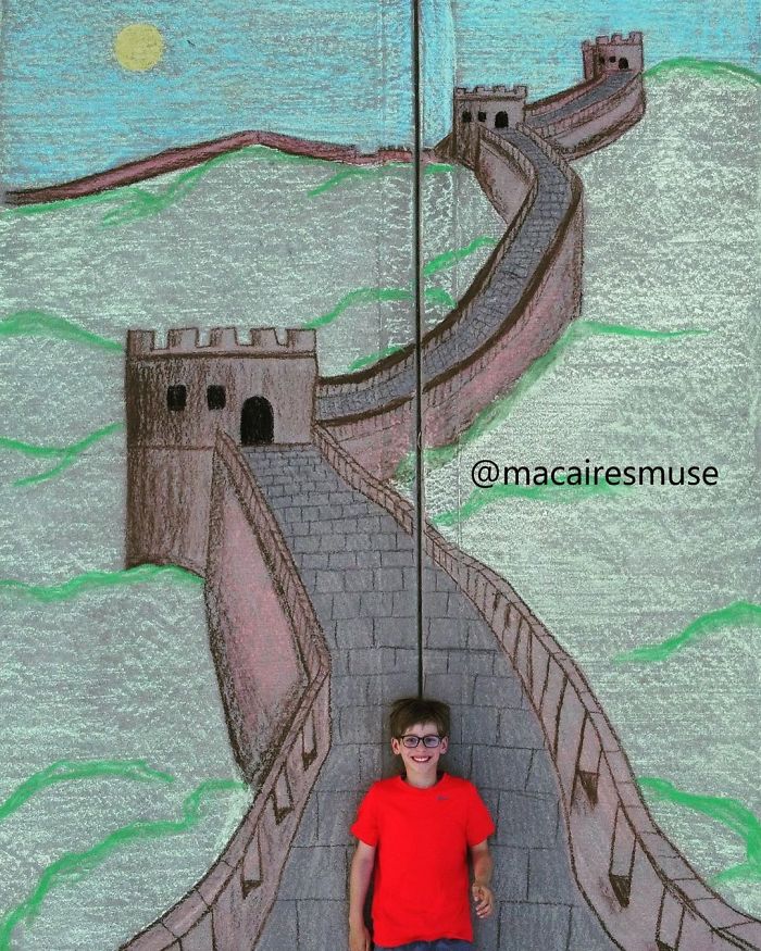 14-Year-Old-Daily-Chalk-Art-For-Her-Brother-So-He-Could-Travel