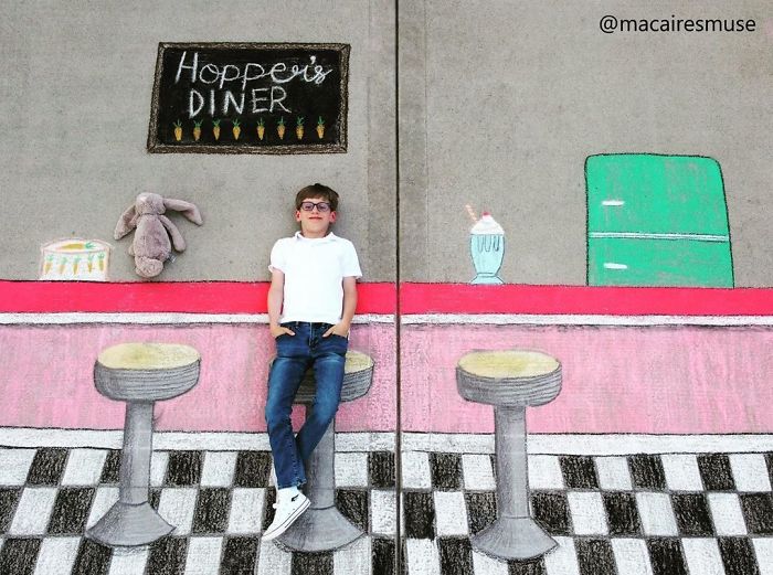 14-Year-Old-Daily-Chalk-Art-For-Her-Brother-So-He-Could-Travel