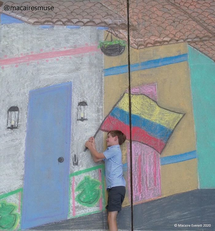 14-Year-Old-Daily-Chalk-Art-For-Her-Brother-So-He-Could-Travel