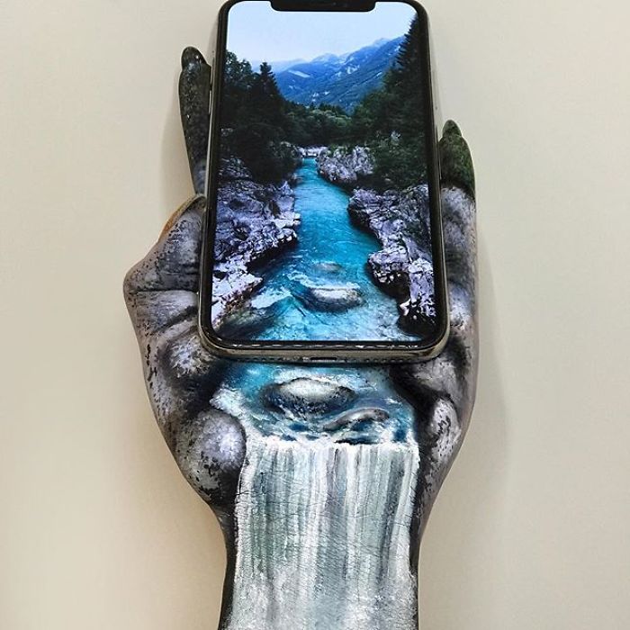 Chinese Artist Paints Food Impressively On Her Body