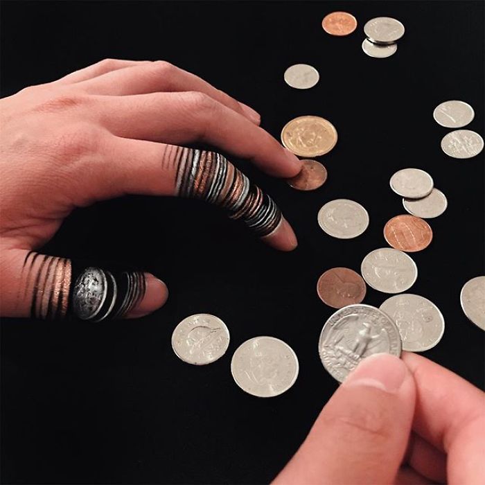 Chinese Artist Paints Food Impressively On Her Body