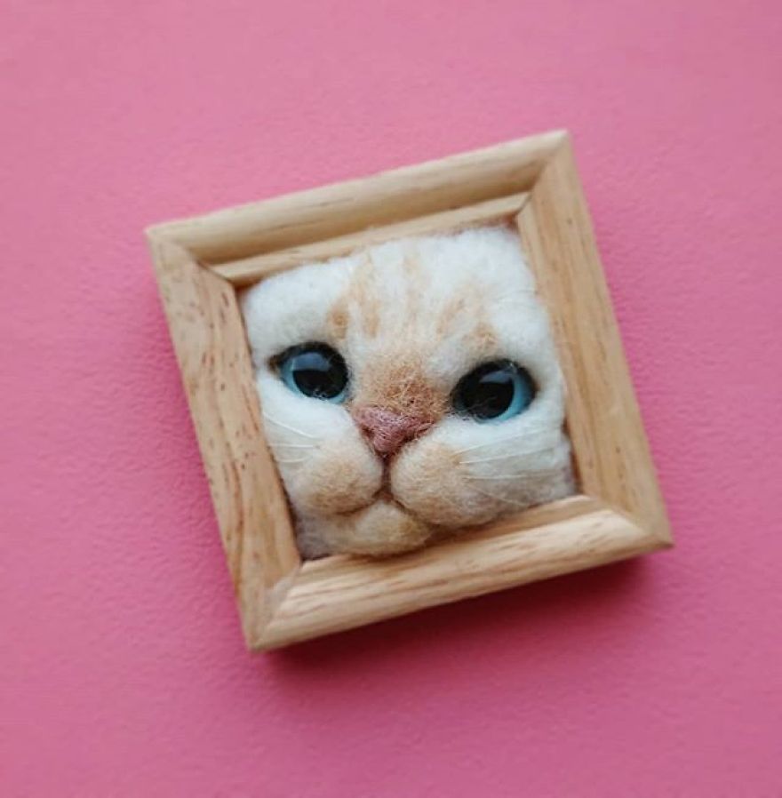 Artist Creates Realistic 3D Frames Of Cats And They Are Perfect!